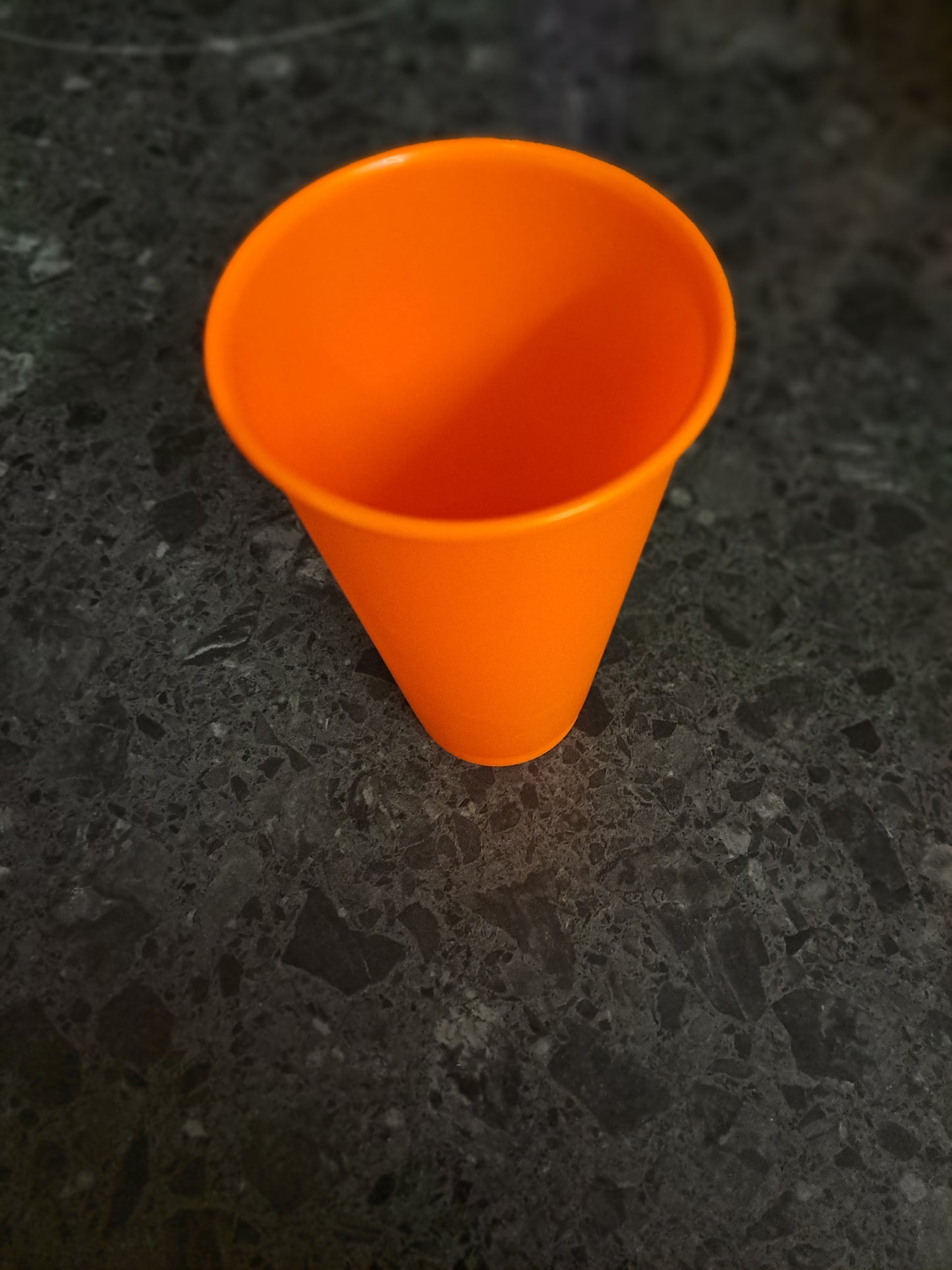 24 Oz plastic cold cups