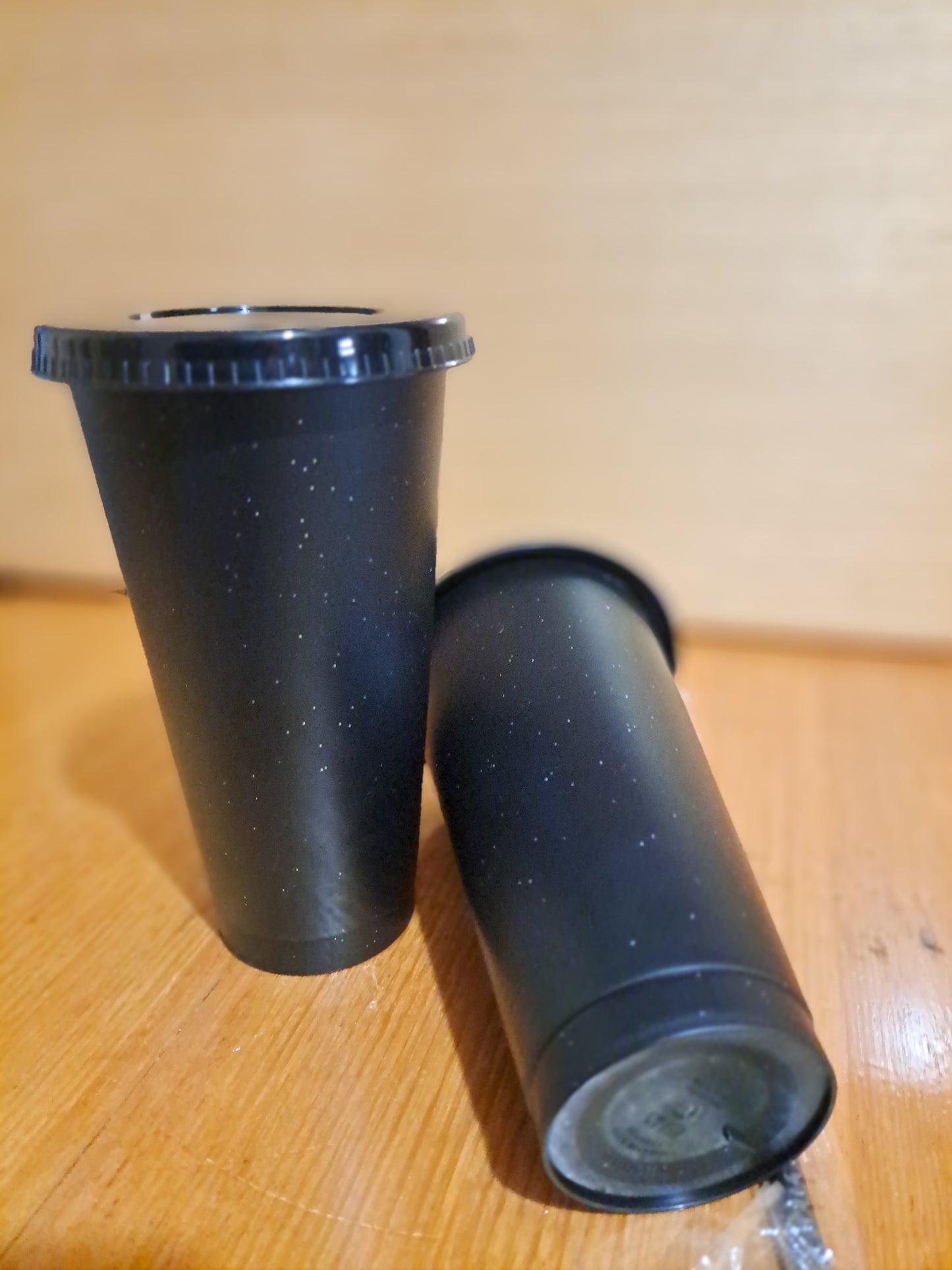 24 Oz plastic cold cups