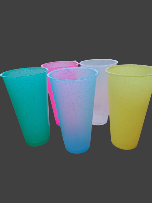 24 Oz plastic cold cups